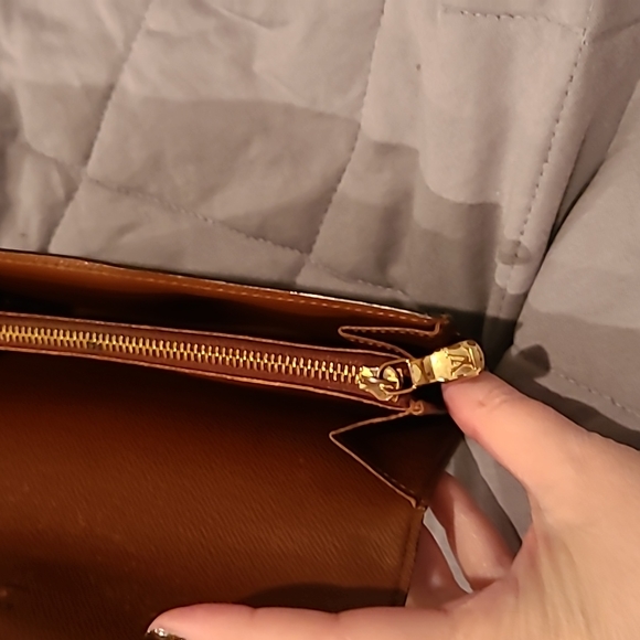 Louis Vuitton Monogram Brown Sarah Wallet - Picture 12 of 16